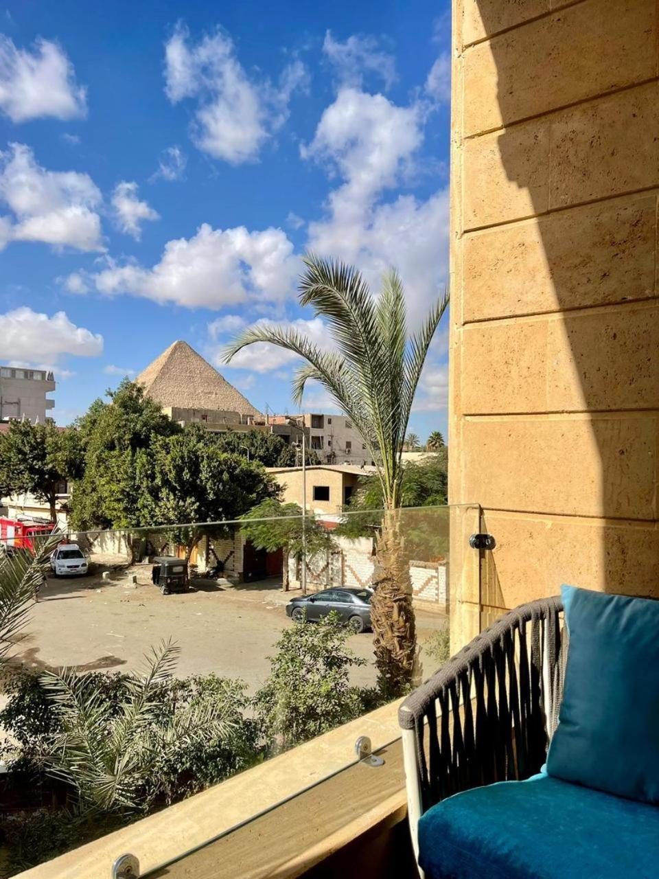 Hotel Cleopatra Tower Pyramid View à Kafret el-Gabal Extérieur photo